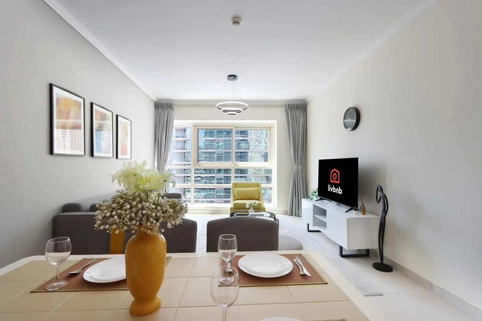 Apartment Livbnb-Stylish 1Br With Marina Views Close To The Beach Dubai