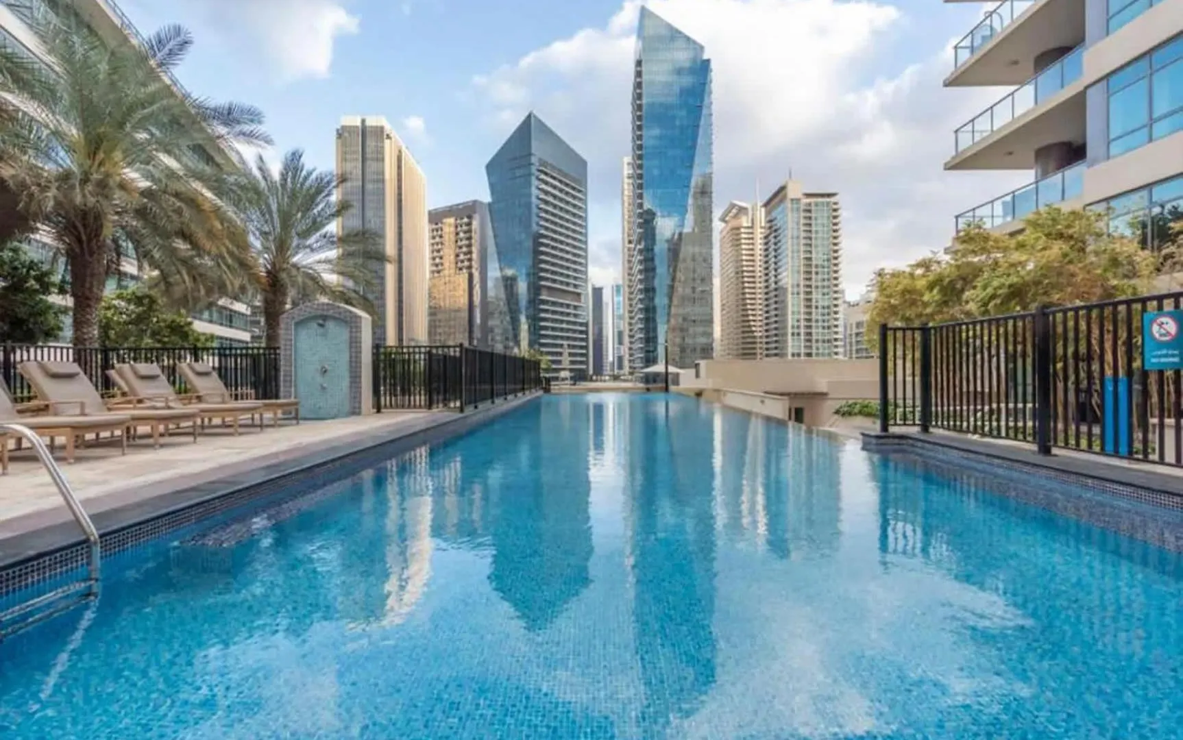 Livbnb-Stylish 1Br With Marina Views Close To The Beach Dubai Apartment
