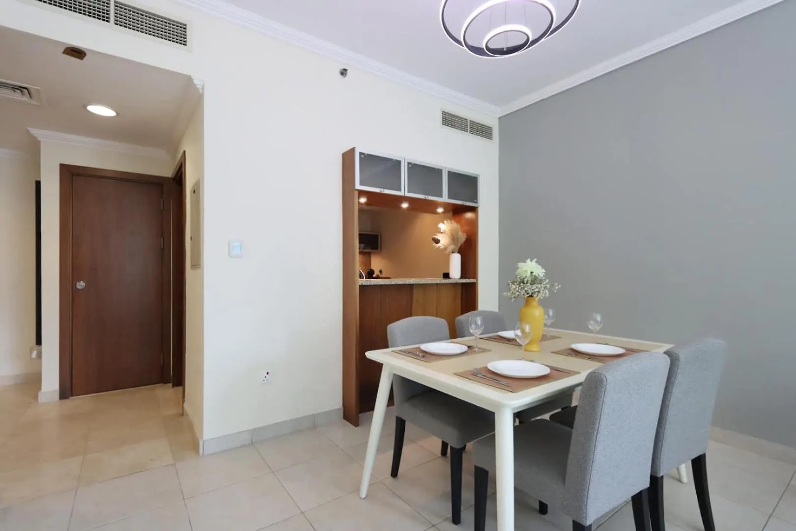 Livbnb-Stylish 1Br With Marina Views Close To The Beach Dubai